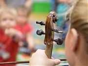 My jesteśmy krasnoludki - koncert na skrzypce w przedszkolu 4 Słonie. 17 XI 2016 r. Fot. Anita Kot
